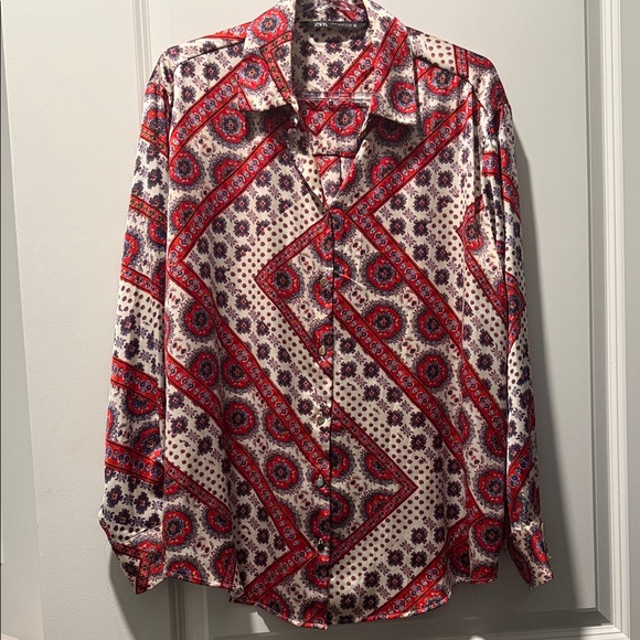 Zara Red and White Patterned Button Down Shirt - Picture 1 of 3